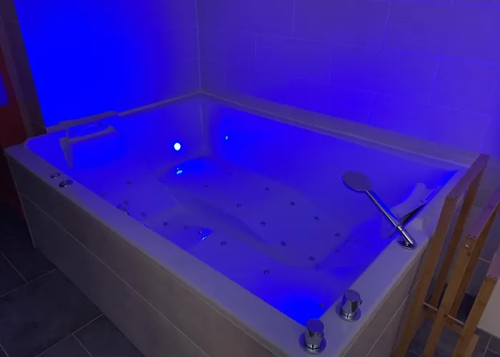 Studio Cosy Avec Jacuzzi Privatif Et Terrasse